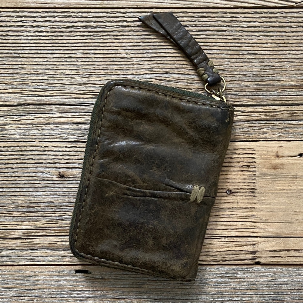 49 SQMI Needy Wallet. Charcoal. Full Zip Around.